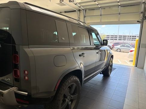 Used 2023 Land Rover Defender 110 S AWD/4WD image 11