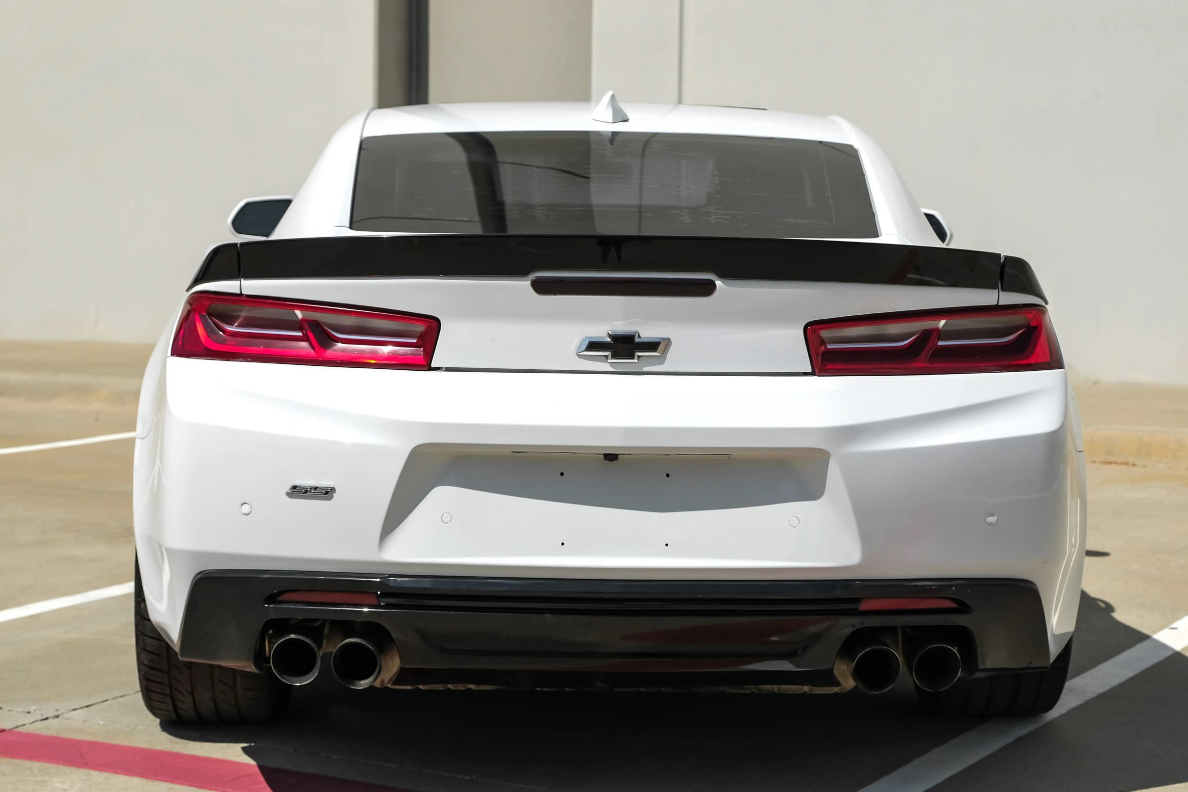 Used 2017 Chevrolet Camaro SS RWD image 5