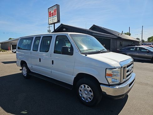 Used 2012 Ford E-350 and Econoline 350 XLT RWD image 2