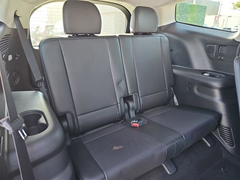 New 2026 Hyundai Ioniq 9 Calligraphy image 12