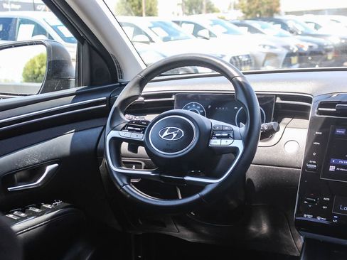 Certified 2022 Hyundai Tucson SEL w/ Cargo Package AWD/4WD image 18
