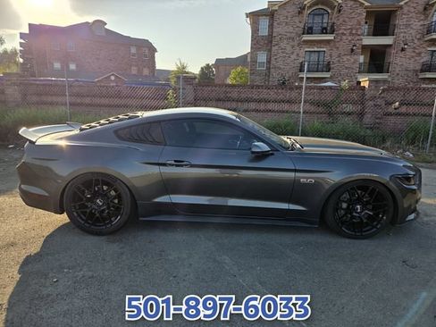 Used 2016 Ford Mustang GT RWD image 4
