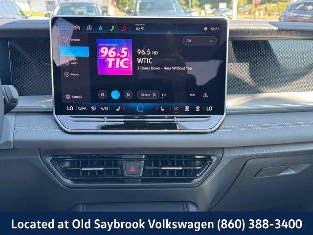 Certified 2025 Volkswagen Tiguan SE R-Line AWD/4WD image 18