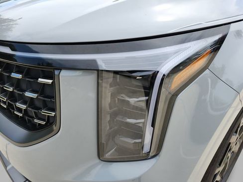 New 2026 Kia Carnival SX w/ SX Dark Edition Package FWD image 33
