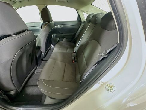 Used 2020 Kia Forte LXS image 11