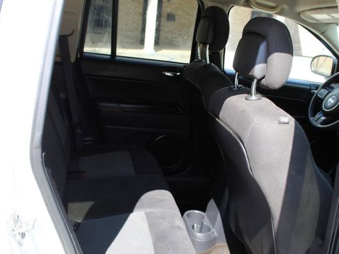 Used 2016 Jeep Compass Sport w/ Power Value Group FWD image 13