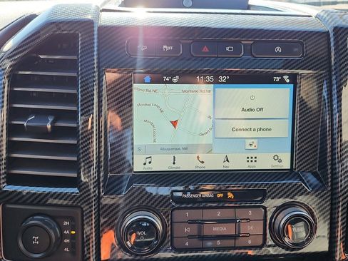 Used 2018 Ford F150 Raptor w/ Equipment Group 802A Luxury image 19