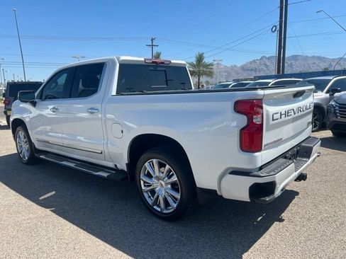 Used 2025 Chevrolet Silverado 1500 High Country w/ High Country Premium Package AWD/4WD image 6