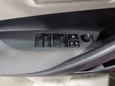 Used 2025 Toyota Corolla LE image 13