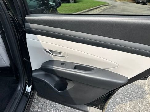 Used 2025 Hyundai Tucson SEL AWD/4WD image 15