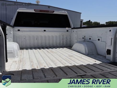 Used 2024 GMC Sierra 1500 SLT AWD/4WD image 15