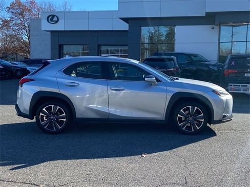 Used 2020 Lexus UX 250h w/ Premium Package image 4