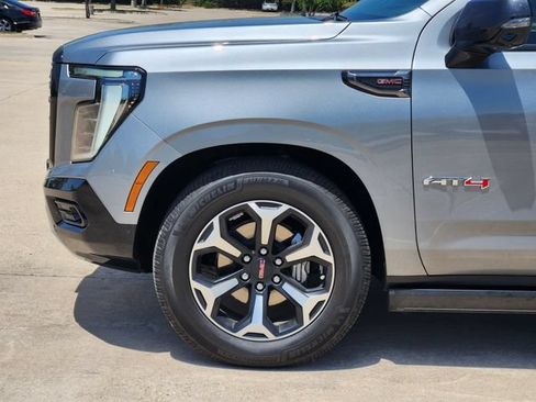 Used 2026 GMC Yukon AT4 w/ AT4 Premium Plus Package AWD/4WD image 8