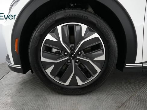 Used 2024 Kia EV6 Light RWD image 19