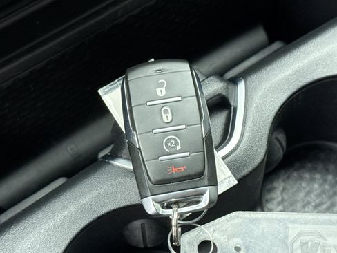 Used 2024 RAM 1500 Big Horn AWD/4WD image 25