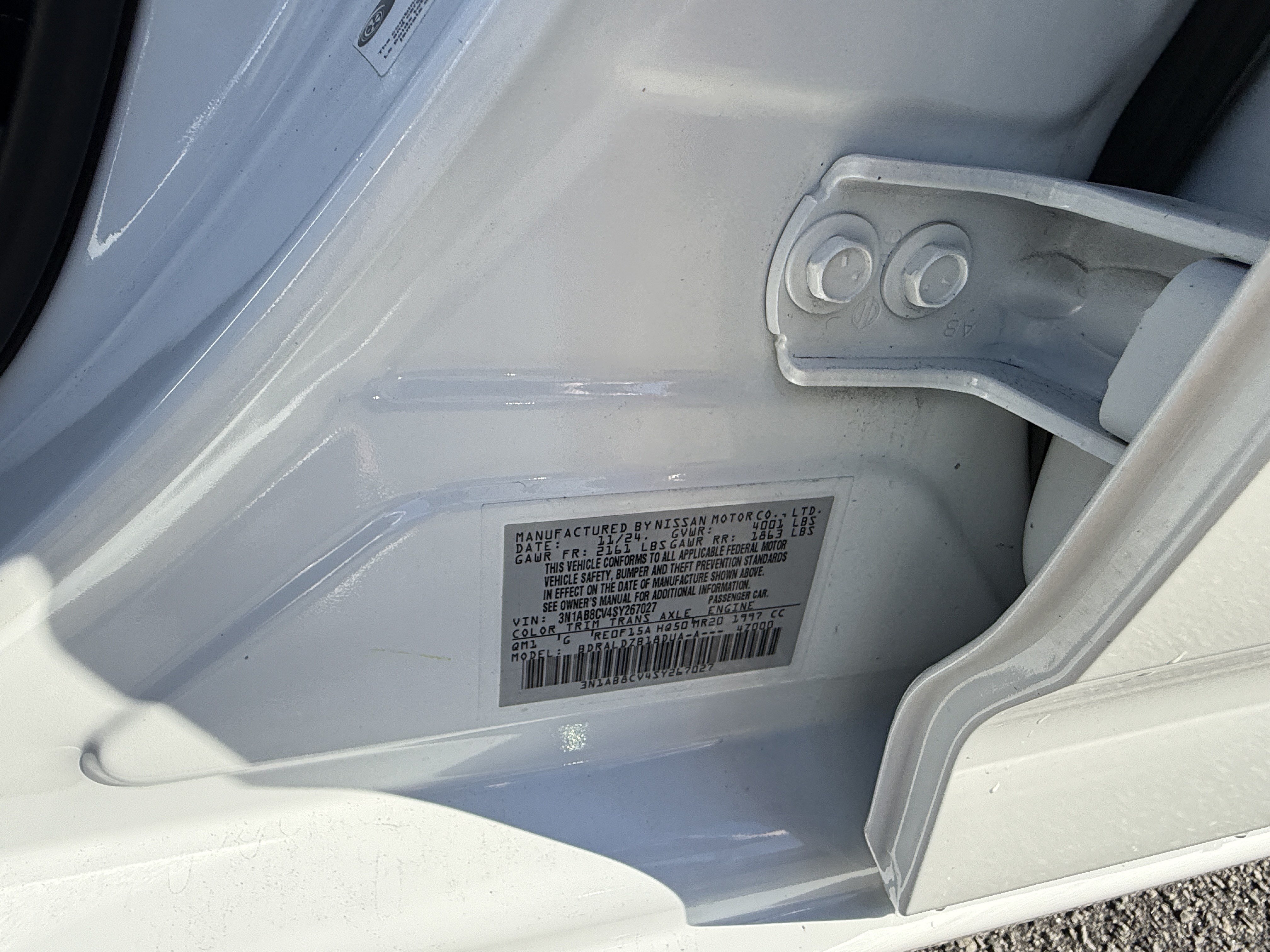 Used 2025 Nissan Sentra SV FWD image 36