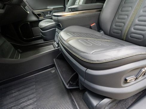Used 2022 Rivian R1T Launch Edition AWD/4WD image 19