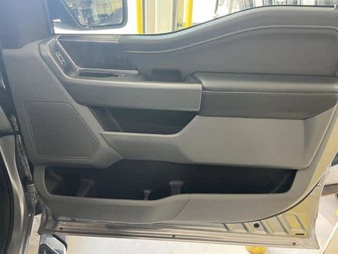 Used 2022 Ford F150 XLT w/ Equipment Group 302A High image 39