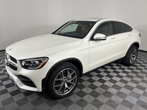 Certified 2020 Mercedes-Benz GLC 300 4MATIC Coupe image 8