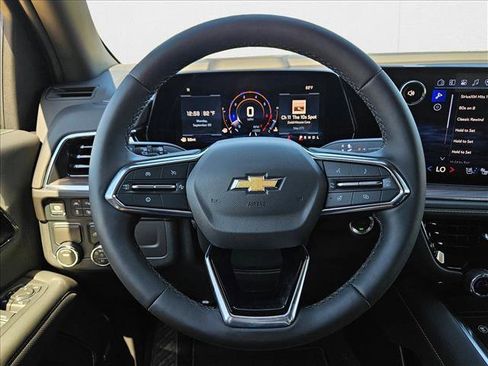 New 2026 Chevrolet Suburban Premier image 11