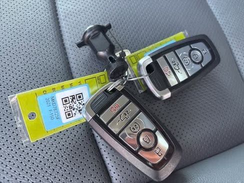 Used 2021 Ford F150 Lariat image 22