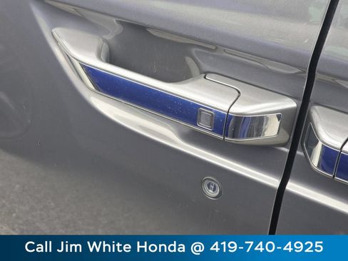 Used 2014 Honda Odyssey EX-L image 16