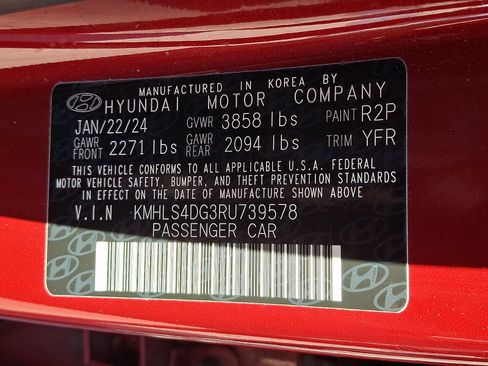 Certified 2024 Hyundai Elantra SEL w/ Convenience Package image 28