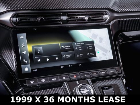 Used 2025 Aston Martin V8 Vantage Coupe image 25