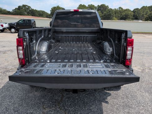 Used 2020 Ford F350 Lariat w/ Lariat Value Package AWD/4WD image 11