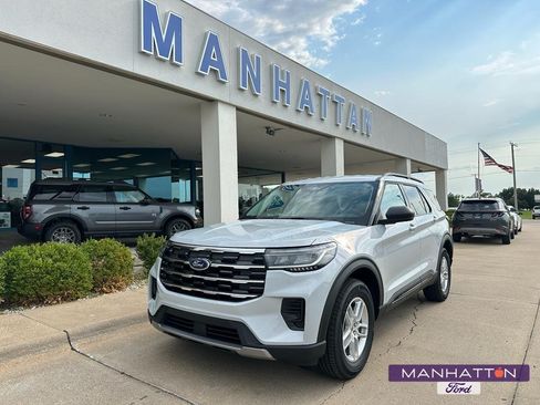 New 2026 Ford Explorer Active AWD/4WD image 1