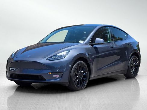 Used 2023 Tesla Model Y Long Range AWD/4WD image 8