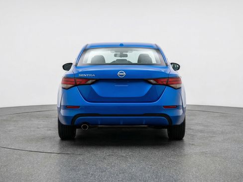 Used 2025 Nissan Sentra SV image 7