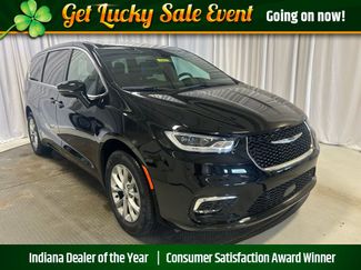 New 2026 Chrysler Pacifica Select video 1