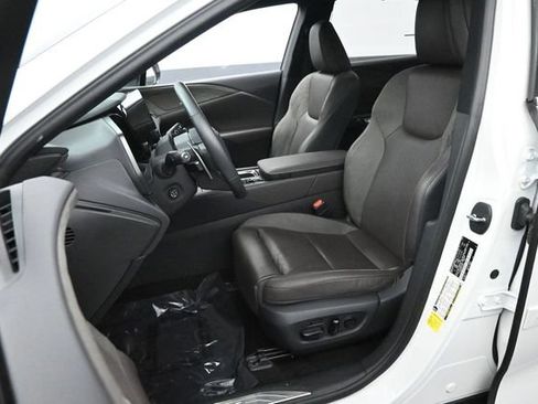 Certified 2023 Lexus RX 350 AWD w/ Accessory Package image 18