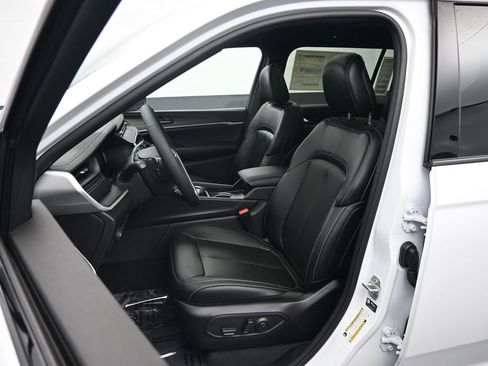 New 2026 Jeep Grand Cherokee L Limited AWD/4WD image 20