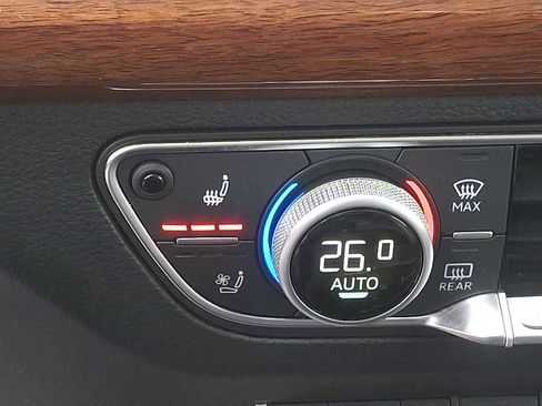 Certified 2023 Audi Q5 2.0T Premium Plus w/ Premium Plus Package image 19