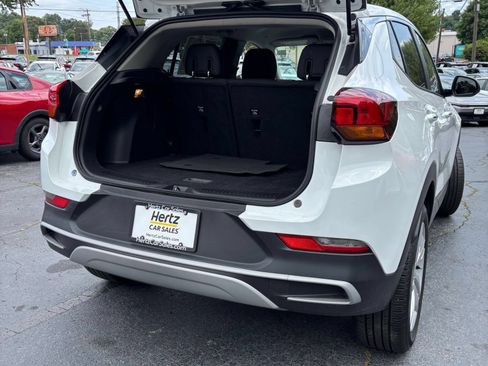 Used 2025 Buick Encore GX Preferred FWD image 9