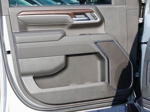 New 2026 GMC Sierra 3500 SLE w/ SLE Value Package image 10