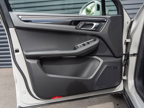 New 2026 Porsche Macan S image 30