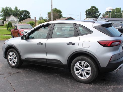 Used 2023 Ford Escape AWD image 2