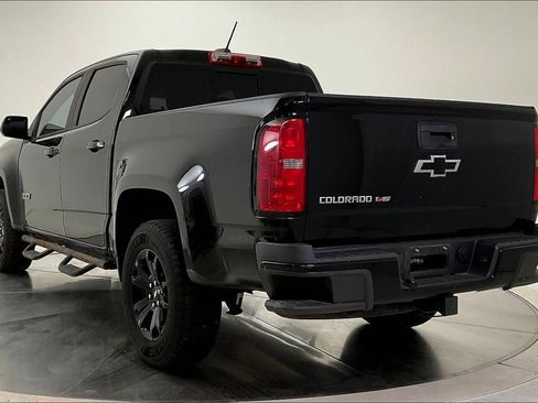 Used 2018 Chevrolet Colorado Z71 w/ Z71 Midnight Edition AWD/4WD image 3