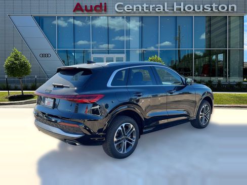 New 2025 Audi Q5 Premium image 9
