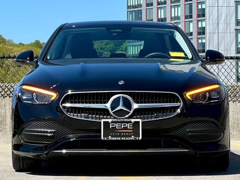 Used 2022 Mercedes-Benz C 300 4MATIC Sedan image 3