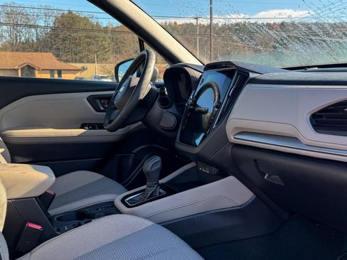 Certified 2025 Subaru Forester Premium image 10