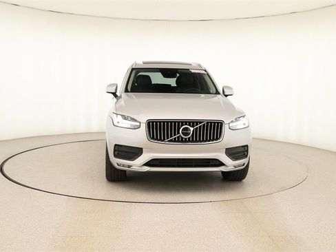 Used 2020 Volvo XC90 T5 Momentum image 11