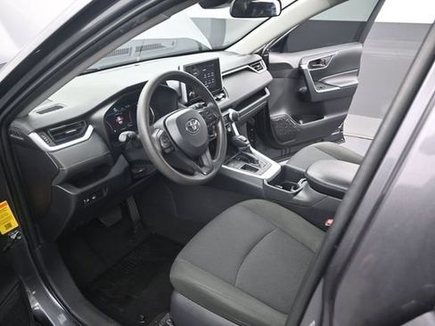 Used 2024 Toyota RAV4 LE FWD image 4