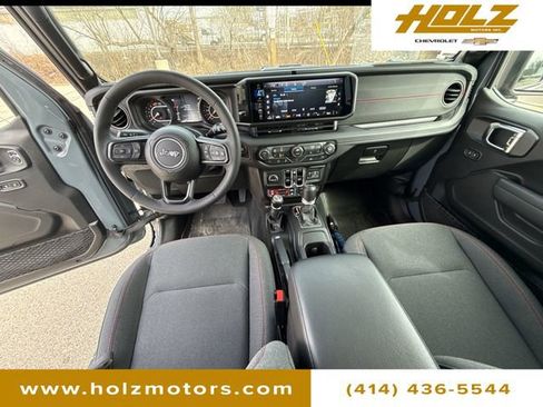 Used 2026 Jeep Wrangler Unlimited Rubicon AWD/4WD image 22
