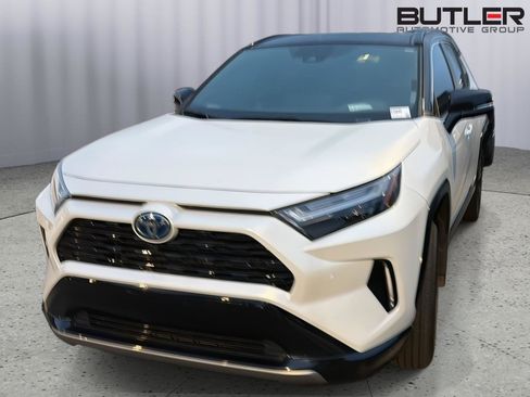Certified 2024 Toyota RAV4 XSE w/ Advanced Technology Package AWD/4WD image 3
