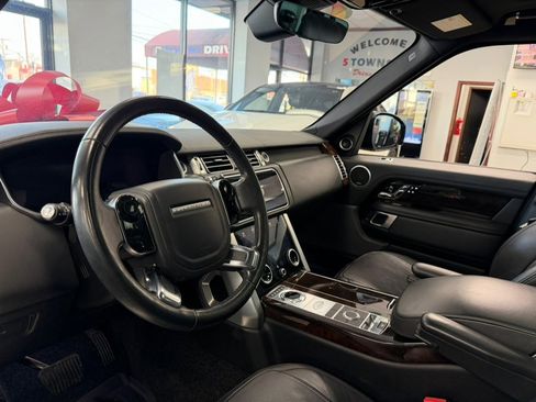 Used 2020 Land Rover Range Rover HSE image 18