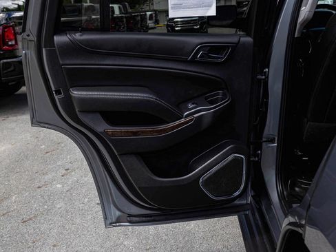 Used 2020 Chevrolet Tahoe LT w/ Luxury Package AWD/4WD image 13